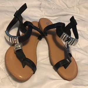 NEW cute faux snakeskin sandals
